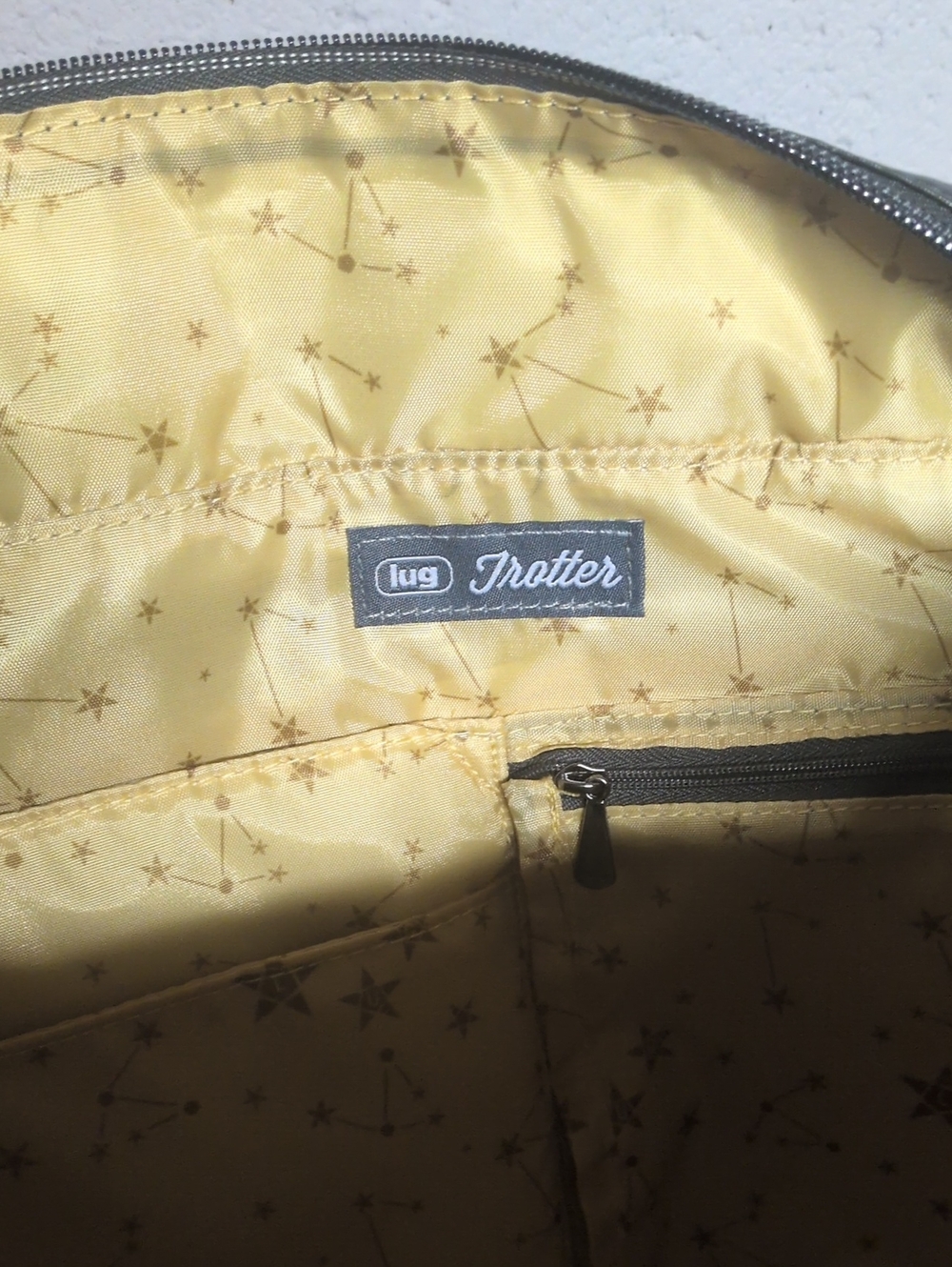 Lug Trotter Tote Bag Metallic Olive, NWT - Picture 6 of 11